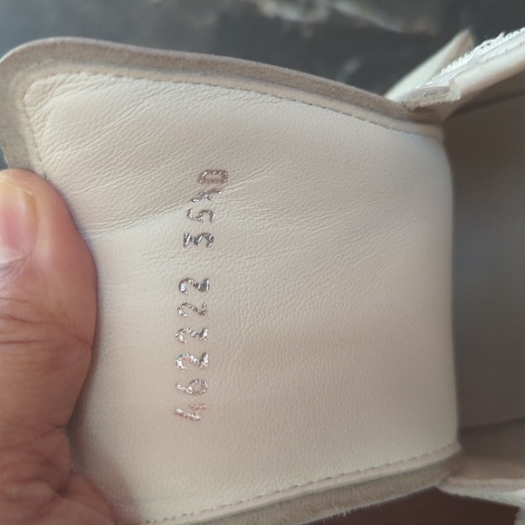 Alexander McQueen - Picture 5 of 5